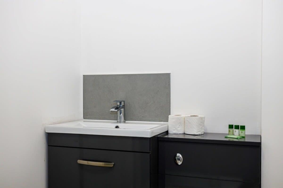 Contemporary 1 Bed Apartment Central Bolton Ngoại thất bức ảnh